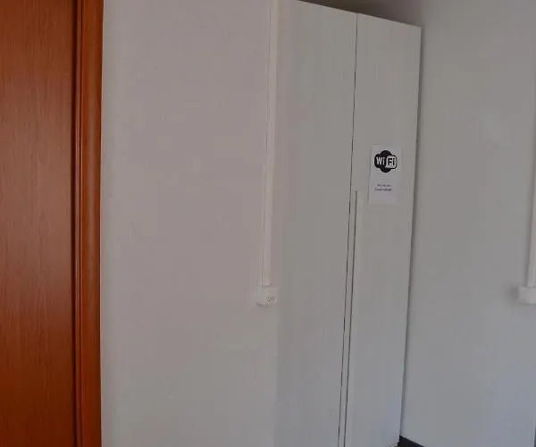 Casa Yoghi Gæstehus Cadenazzo